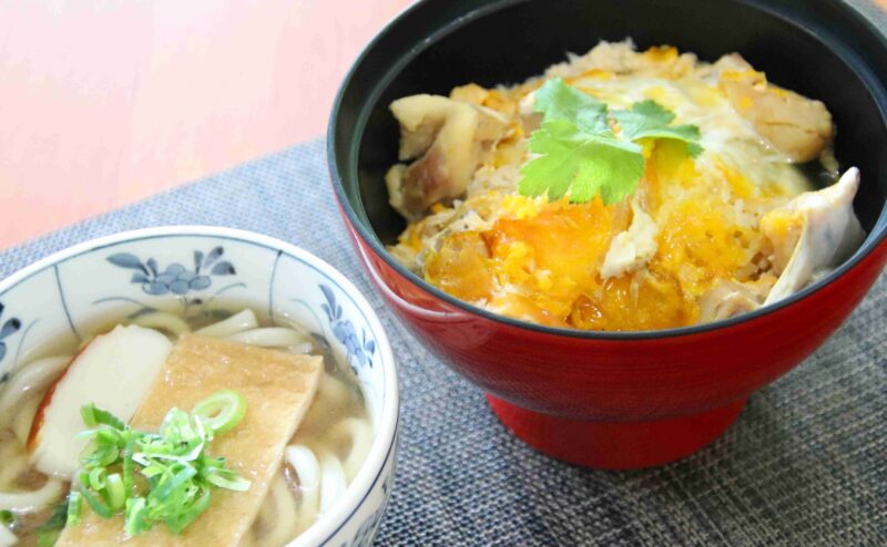 親子丼とミニうどん