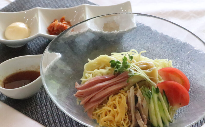 胡麻風味のさっぱり冷麺
