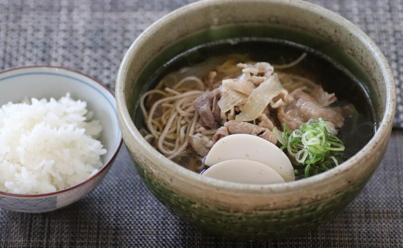出汁香る牛そば