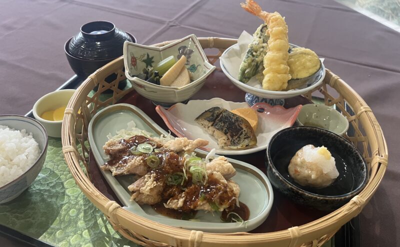 季節の籠盛り膳（春）